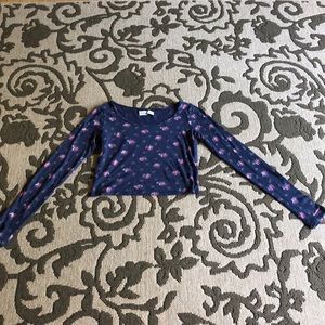 Size:M Abercrombie Kids floral crop top
